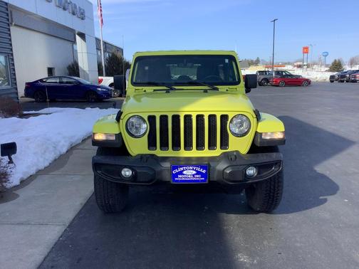 Grabber Yellow 2023 Jeep Wrangler Sahara