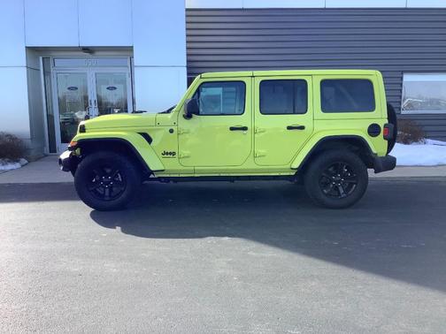Grabber Yellow 2023 Jeep Wrangler Sahara