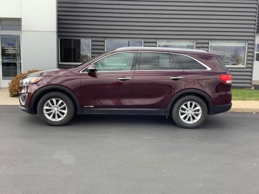 2017 Kia Sorento LX