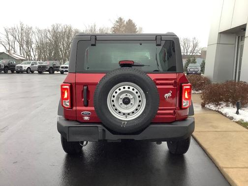 2025 Ford Bronco Base