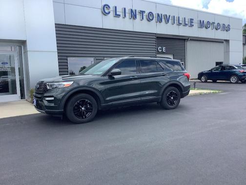 Green 2023 Ford Explorer XLT