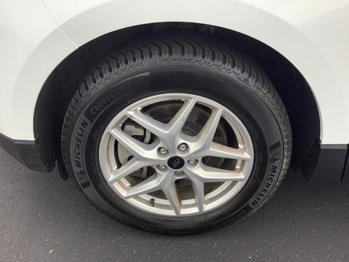 Oxford White 2023 Ford Edge SEL