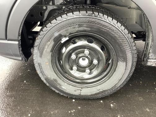 2026 Ford Transit-250 148 WB Medium Roof Cargo