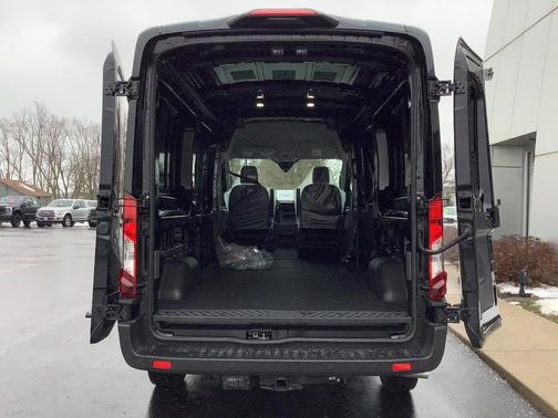 2026 Ford Transit-250 148 WB Medium Roof Cargo