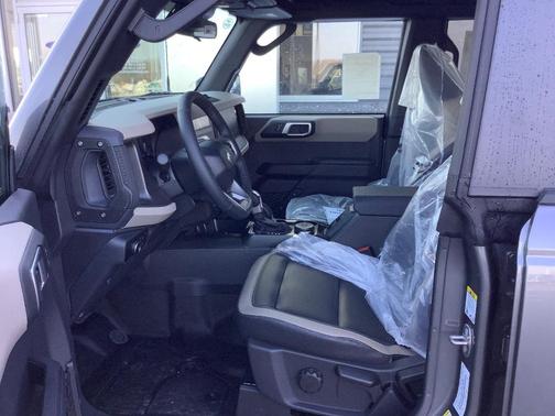Carbonized Gray Metallic 2026 Ford Bronco Big Bend
