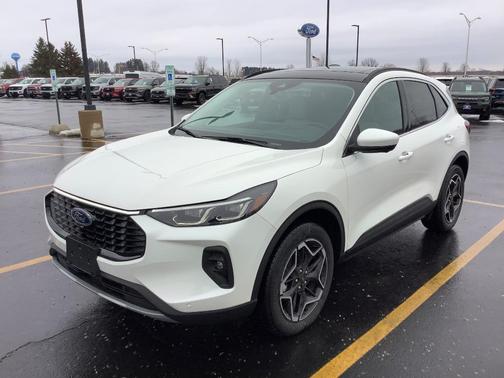 2026 Ford Escape Platinum