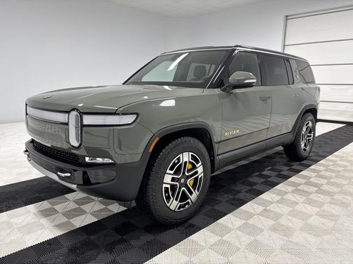 2022 Rivian R1S Launch Edition