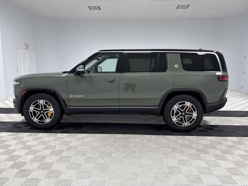 2022 Rivian R1S Launch Edition