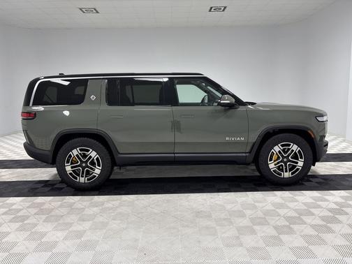2022 Rivian R1S Launch Edition