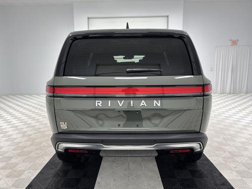 2022 Rivian R1S Launch Edition