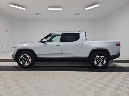 2023 Rivian R1T Adventure Quad Motor Large Pack