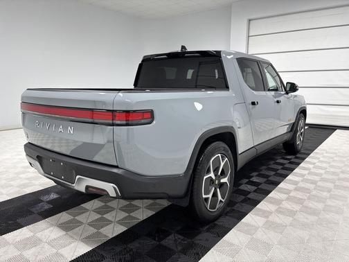 2023 Rivian R1T Adventure Quad Motor Large Pack