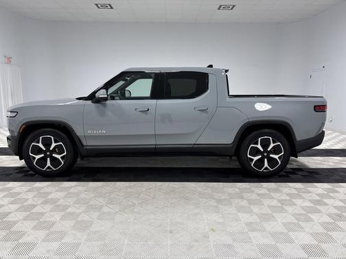 2023 Rivian R1T Adventure Quad Motor Large Pack