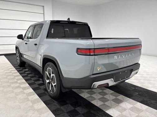 2023 Rivian R1T Adventure Quad Motor Large Pack