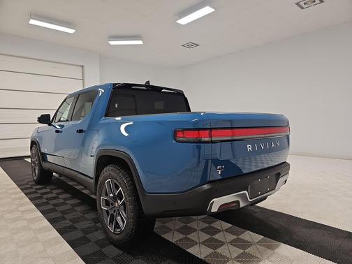 2023 Rivian R1T Adventure Package