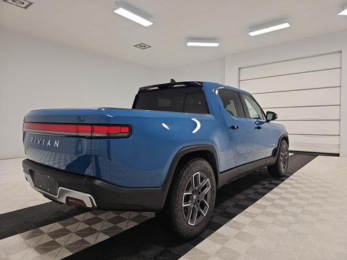 2023 Rivian R1T Adventure Package