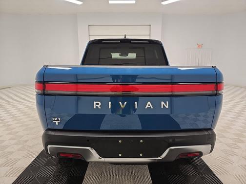 2023 Rivian R1T Adventure Package