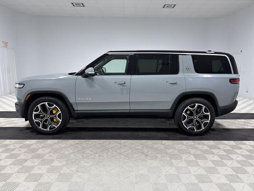 Limestone 2023 Rivian R1S Launch Edition