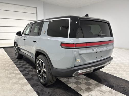 Limestone 2023 Rivian R1S Launch Edition