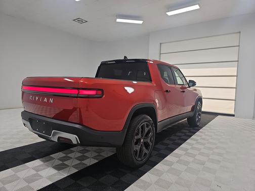 2023 Rivian R1T Adventure Quad Motor Large Pack