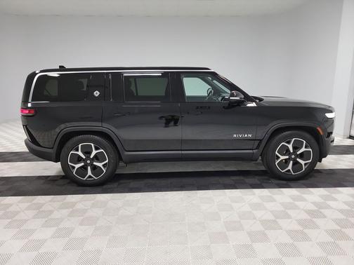 2023 Rivian R1S Launch Edition