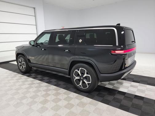 2023 Rivian R1S Launch Edition