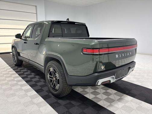 2023 Rivian R1T Adventure Quad Motor Large Pack