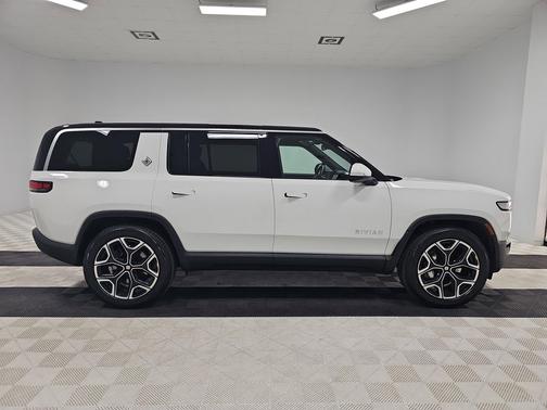 Glacier White 2024 Rivian R1S Adventure Package