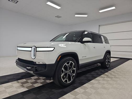 Glacier White 2024 Rivian R1S Adventure Package
