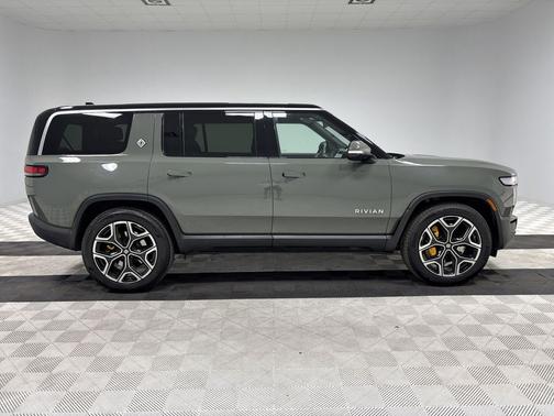 2022 Rivian R1S Launch Edition
