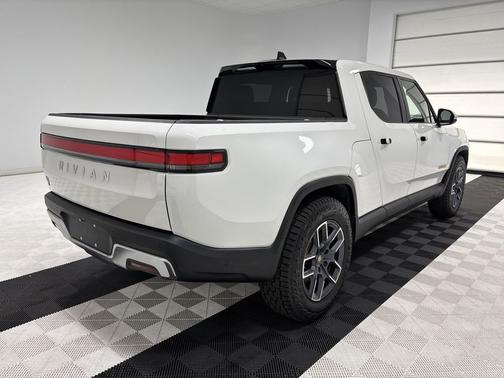 2022 Rivian R1T Adventure