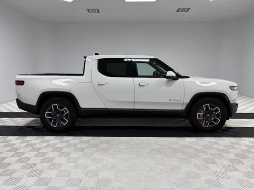 2022 Rivian R1T Adventure
