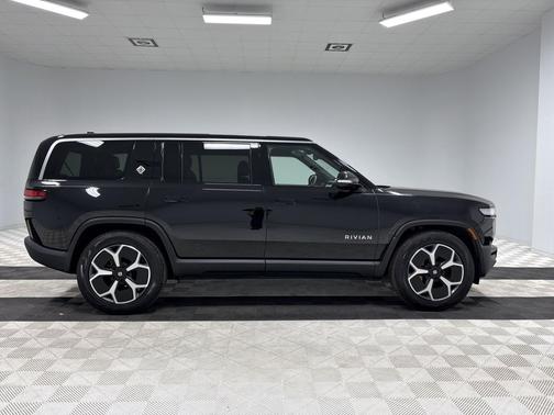 Midnight 2024 Rivian R1S Adventure Quad Motor Large Pack