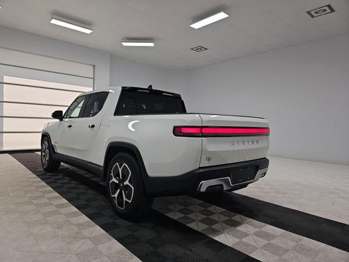 2022 Rivian R1T Adventure