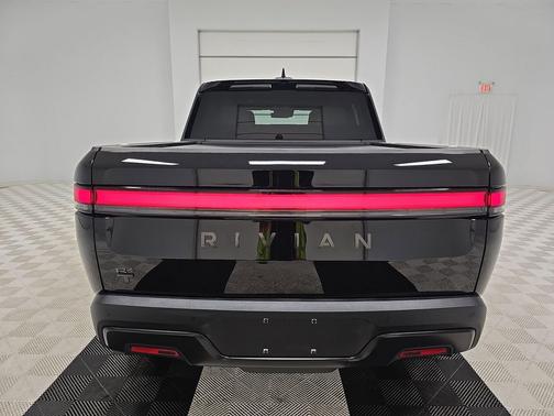 2025 Rivian R1T Adventure trim
