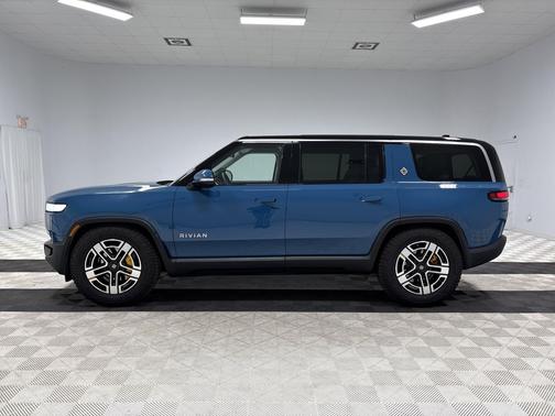 Rivian Blue 2023 Rivian R1S Adventure