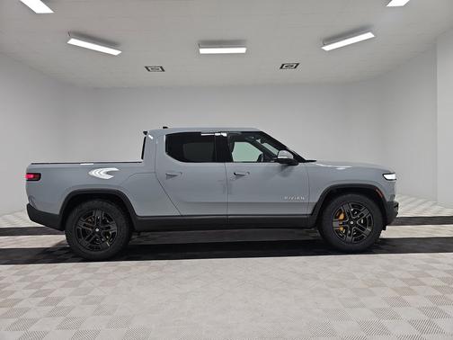 2023 Rivian R1T Adventure Quad Motor Large Pack