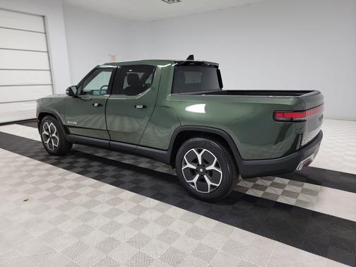 2024 Rivian R1T Adventure Package