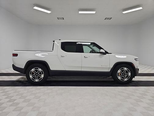 2023 Rivian R1T Adventure Quad Motor Large Pack