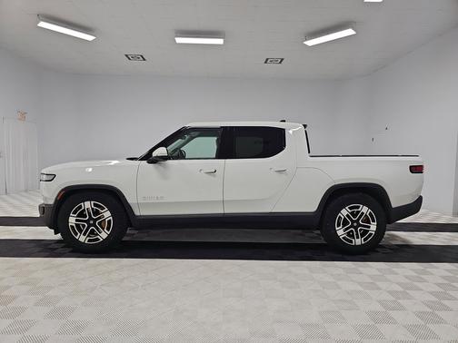 2023 Rivian R1T Adventure Quad Motor Large Pack