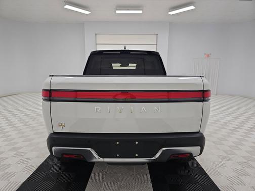 2023 Rivian R1T Adventure Quad Motor Large Pack