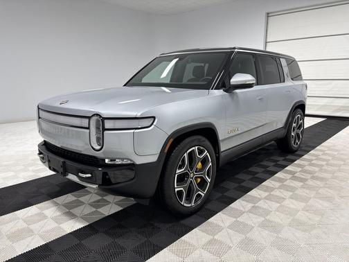 2023 Rivian R1S Launch Edition