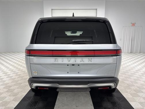 2023 Rivian R1S Launch Edition