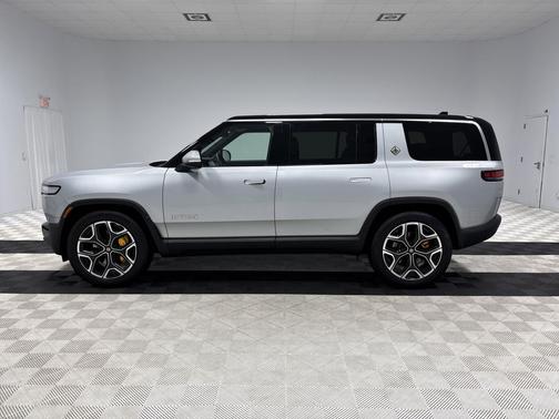 2023 Rivian R1S Launch Edition