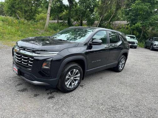 Mosaic Black Metallic 2026 Chevrolet Equinox 1LT