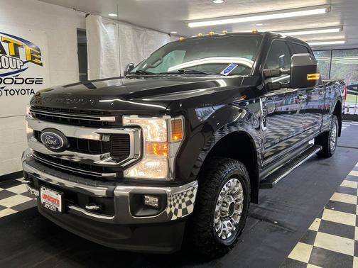 Black Metallic 2021 Ford F-250 XLT