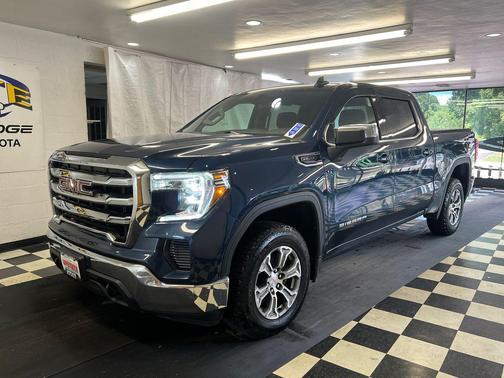 Pacific Blue Metallic 2021 GMC Sierra 1500 SLE