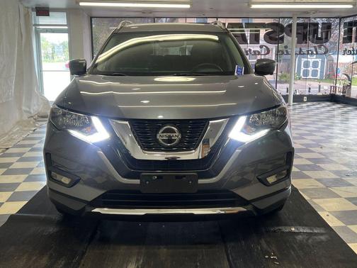 Gun Metallic 2020 Nissan Rogue SL