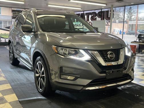 Gun Metallic 2020 Nissan Rogue SL