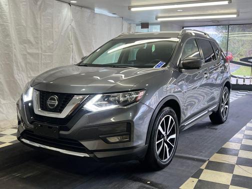 Gun Metallic 2020 Nissan Rogue SL